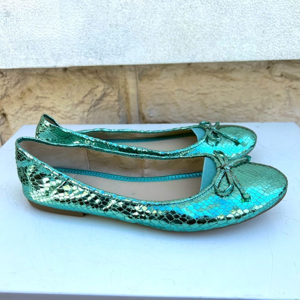 *** Marc Fisher Metallic Ballet Flats w/ Bow Accent - Calandre ( JJ) - Picture 5 of 8